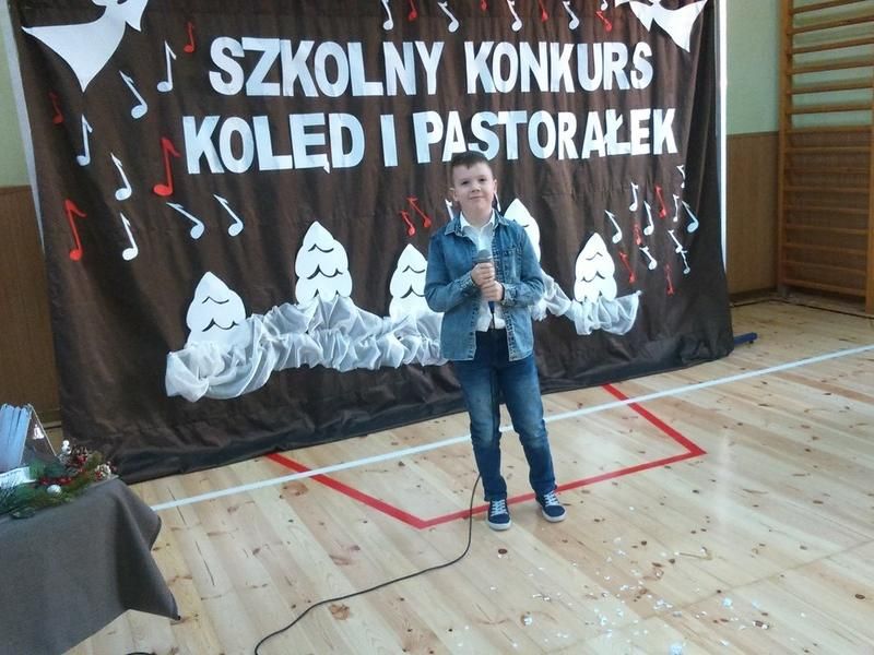 Szkolny Konkurs Kolęd i Pastorałek w Wiśniewie (FOTO)