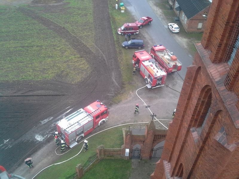Pożar kościoła w Zabartowie (FOTO)