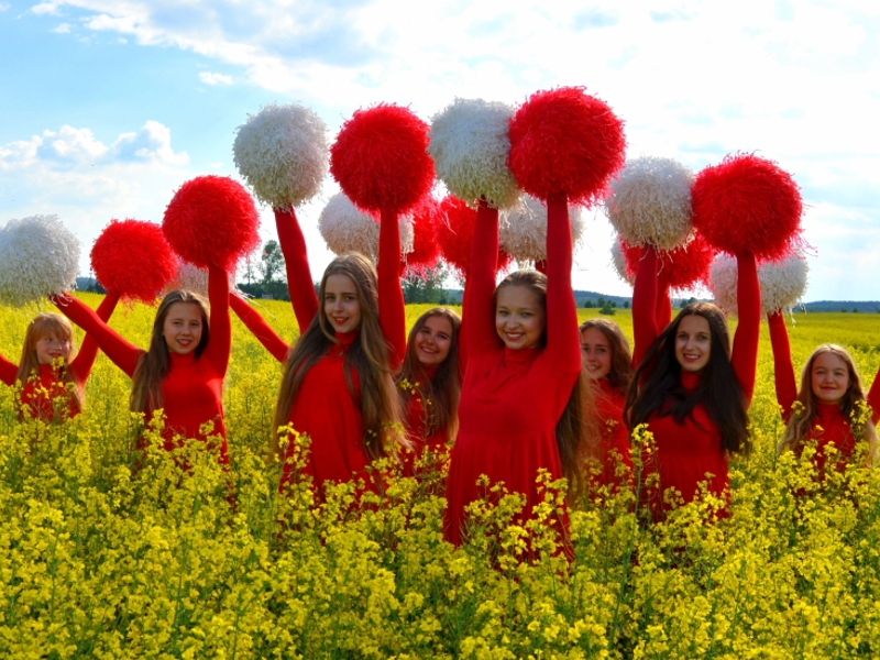 Grupa reprezentacyjna cheerleaderek (FOTO)