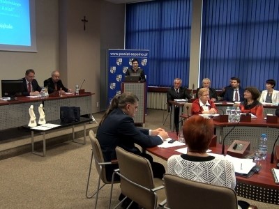 XXV Sesja Rady Powiatu Sępoleńskiego (WIDEO)