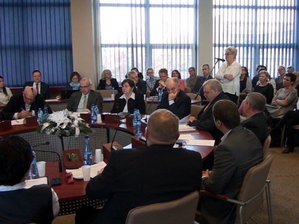 XV Sesja Rady Miejskiej w Sępólnie Krajeńskim (WIDEO)
