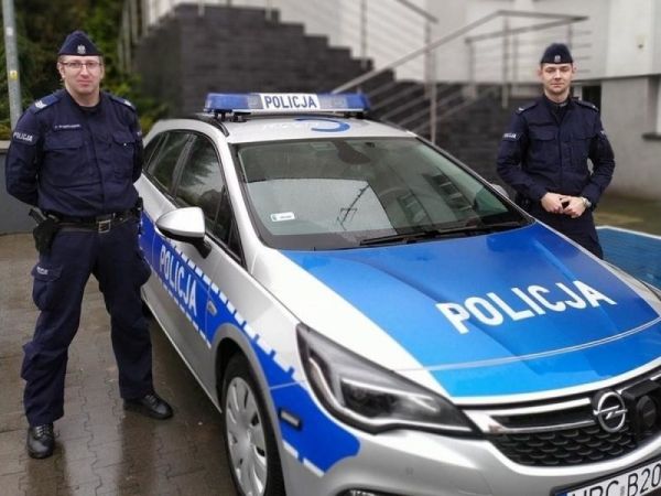 Honorowe wyróżnienie dla dwóch policjantów z Więcborka [FOTO]