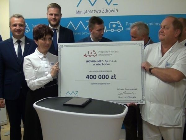 Nowy ambulans dla Szpitala Powiatowego w Więcborku (WIDEO)