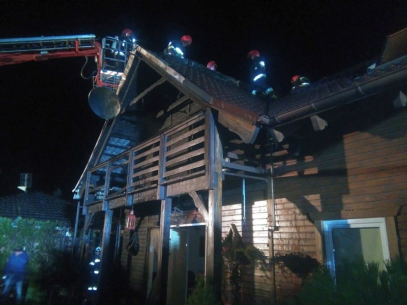 Pożar domu jednorodzinnego (FOTO)