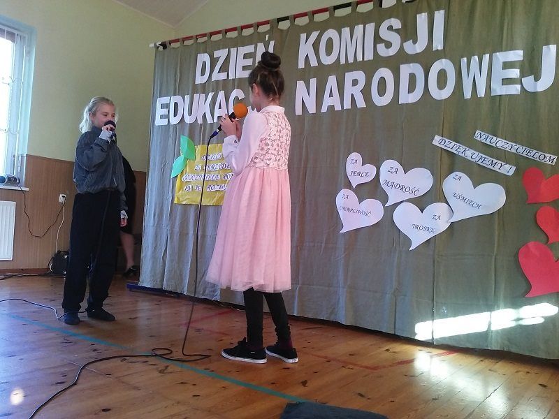 Dzień Edukacji Narodowej w Szkole Podstawowej w Wiśniewie (FOTO)