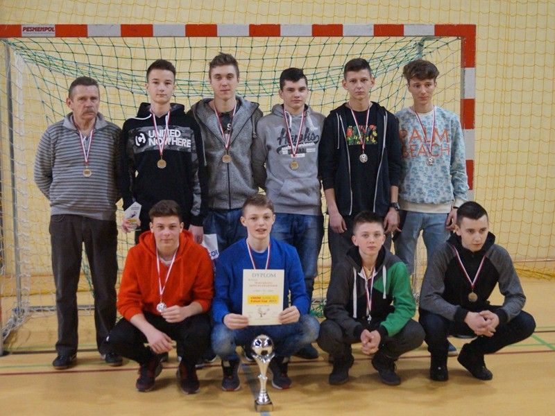 Krajna Sępólno na II miejscu w Krajna Arena Futsal Cup 2017 kat. Junior Młodszy