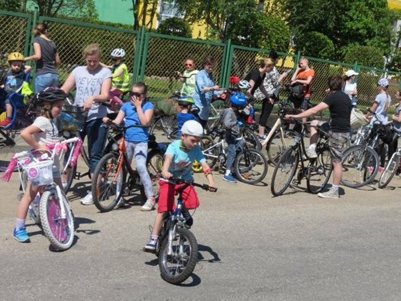 Spędzili z rodzinami czas na rowerach (FOTO)