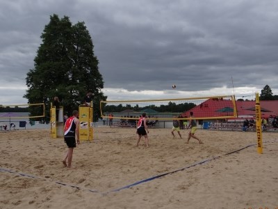 V Mistrzostwa Polski Strażaków w siatkówce plażowej (WIDEO)