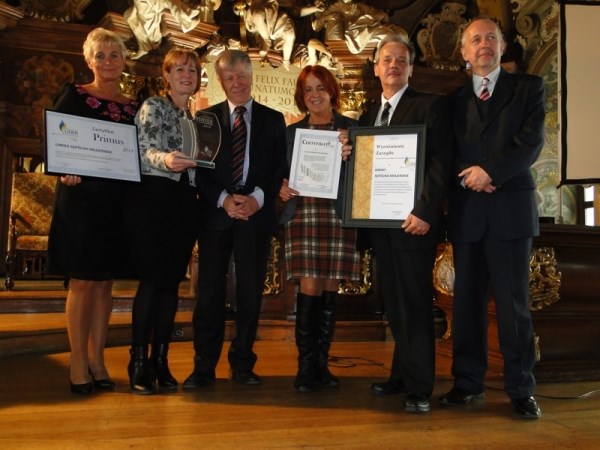 Gmina Sępólno Krajeńskie "Samorządowym Liderem Edukacji - 2014" (FOTO)