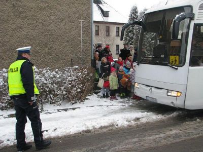 Ferie zimowe w kujawsko-pomorskim. Policjanci zadbają aby były one bezpieczne (WIDEO)