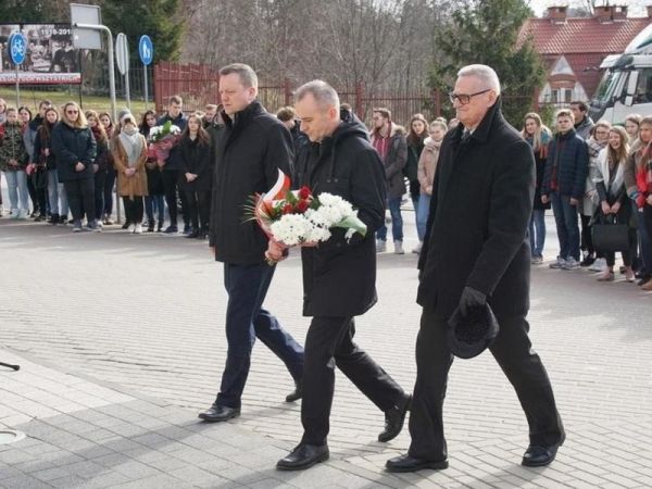 Narodowy Dzień Pamięci Żołnierzy Wyklętych w Sępólnie Krajeńskim (FOTO)