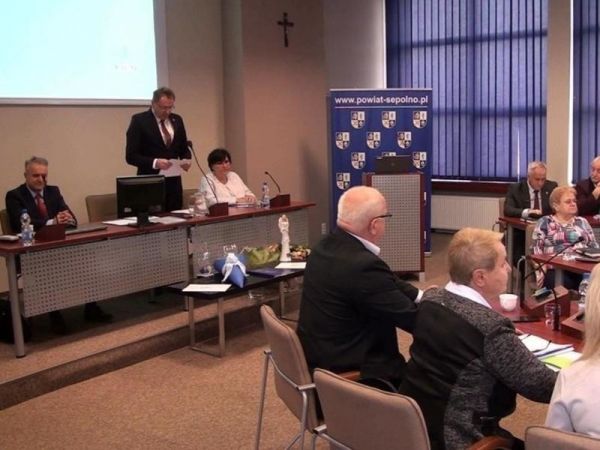 XIV Sesja Rady Powiatu Sępoleńskiego (WIDEO)