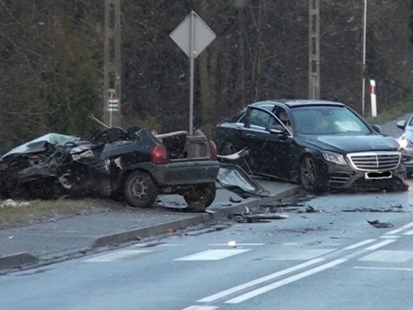 Śmiertelny wypadek na ul. Chojnickiej w Sępólnie Krajeńskim. Sprawca wypadku pod wpływem narkotyków? (FOTO/WIDEO)