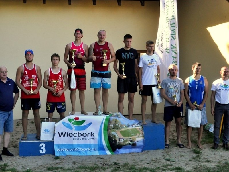 II Turniej o Puchar Burmistrza Więcborka w ramach III Grand Prix Powiatu Sępoleńskiego w siatkówkę plażową mężczyzn (FOTO)
