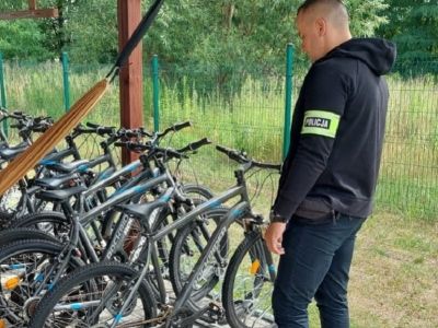 18-letni sprawca kradzieży rowerów z Domów Dziecka w Więcborku usłyszał zarzuty [FOTO]