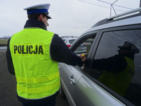 Kolejni pijani kierowcy na drogach powiatu sępoleńskiego