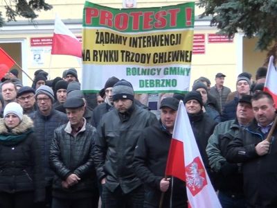 Protest rolników w Sępólnie Krajeńskim (WIDEO)