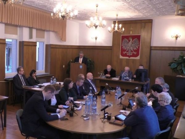 XII Sesja Rady Miejskiej w Kamieniu Krajeńskim (WIDEO)