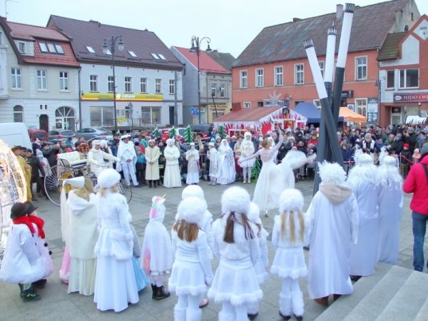 Ostatnia okazja dla spóźnialskich - kiermasz świąteczny w Sępólnie Krajeńskim [FOTO]