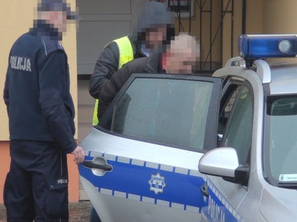 Zarzuty dla podejrzanych o napad na plebanię w Sośnie (WIDEO)