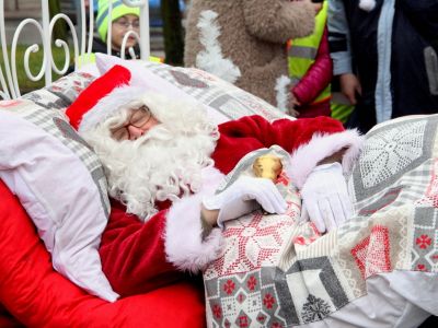 Nie czas na spanie Święty Mikołaju! (FOTO)