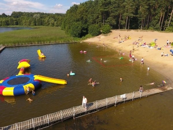 Kompleksowa wymiana pomostów na plaży w Sępólnie Krajeńskim (WIDEO)