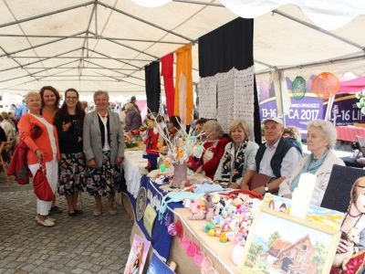 Seniorzy z Więcborka na Babim Lecie w Bydgoszczy (FOTO)