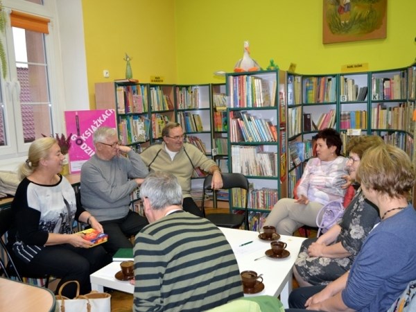 Sępoleńscy czytelnicy polecają… "W imię dziecka" - DKK o moralnych dylematach (FOTO)