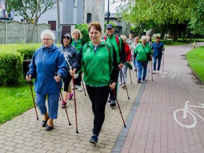 Zakończenie zajęć nordic walking i piknik Klubu Seniora (FOTO)