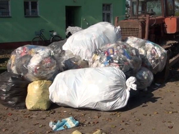 Nowe zasady odbioru odpadów w gminie Kamień Krajeński (WIDEO)