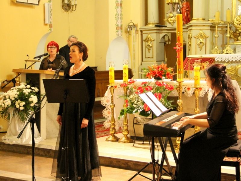 Ave Maria - 100 lat Objawień Fatimskich (FOTO)