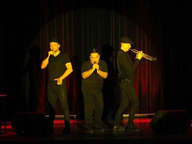 Ostatnie takie trio - kabaret Ani Mru Mru na scenie CKiS w Sępólnie Krajeńskim (FOTO)