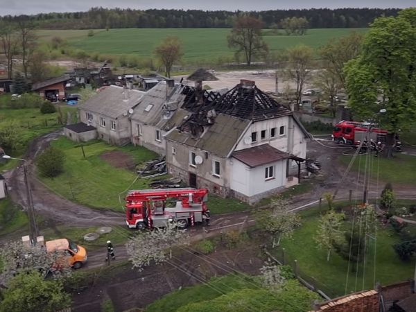 Wybuch gazu w budynku wielorodzinnym (WIDEO)